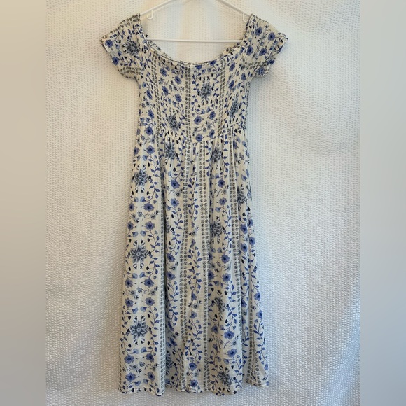 Old Navy Women’s Floral Blue White Short Sleeve Dress Size: Small Petite - Picture 2 of 7